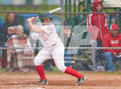 Thumbnail 2 in Auburn vs Fulton photogallery.