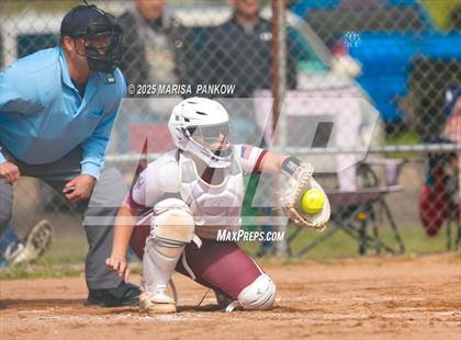 Thumbnail 2 in Auburn vs Fulton photogallery.