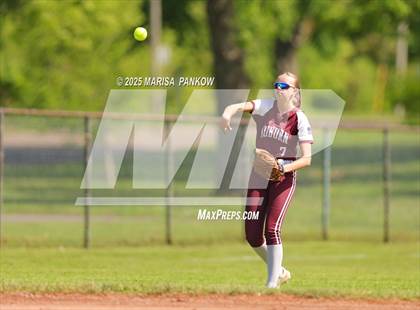 Thumbnail 1 in Auburn vs Fulton photogallery.