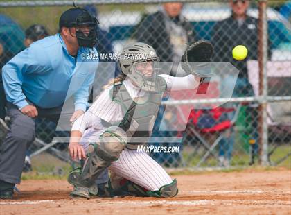 Thumbnail 1 in Auburn vs Fulton photogallery.