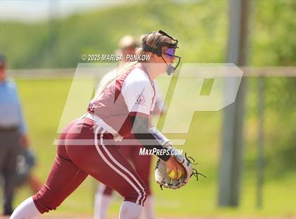 Thumbnail 3 in Auburn vs Fulton photogallery.