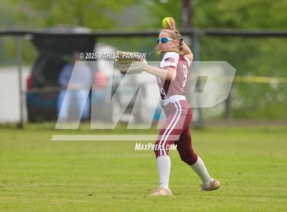 Thumbnail 3 in Auburn vs Fulton photogallery.