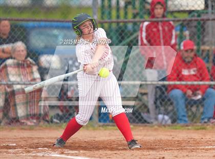 Thumbnail 3 in Auburn vs Fulton photogallery.