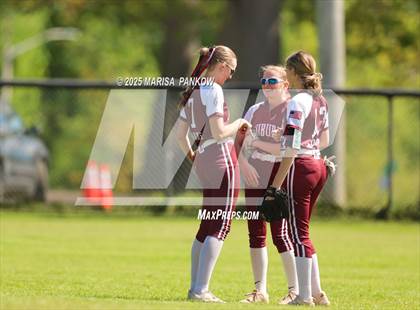 Thumbnail 3 in Auburn vs Fulton photogallery.
