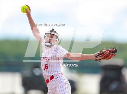 Thumbnail 3 in Auburn vs Fulton photogallery.