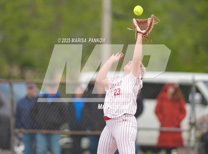 Thumbnail 3 in Auburn vs Fulton photogallery.