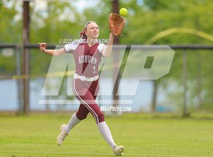 Thumbnail 2 in Auburn vs Fulton photogallery.