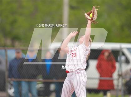 Thumbnail 1 in Auburn vs Fulton photogallery.