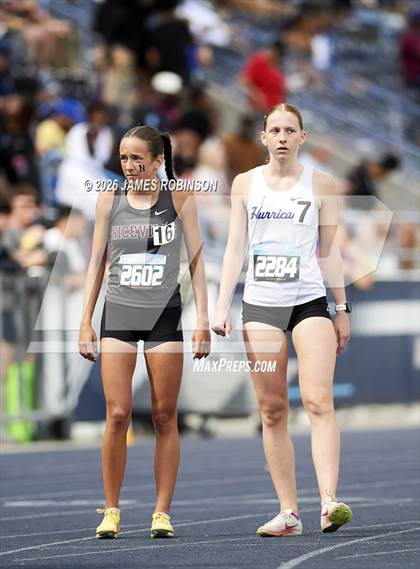 Thumbnail 2 in FHSAA Class 3A Final (800m) photogallery.