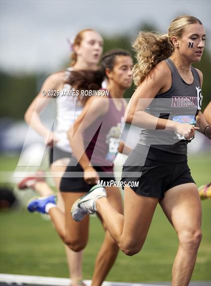 Thumbnail 2 in FHSAA Class 3A Final (800m) photogallery.