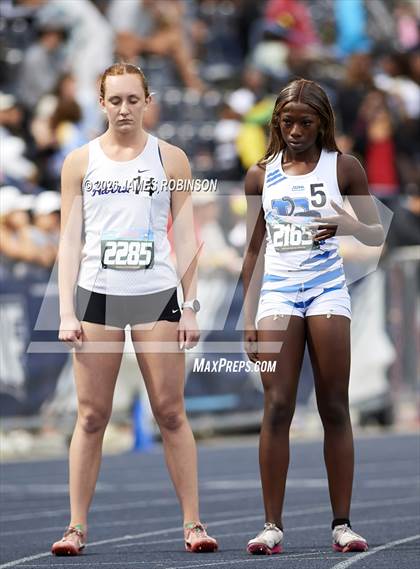 Thumbnail 3 in FHSAA Class 3A Final (800m) photogallery.