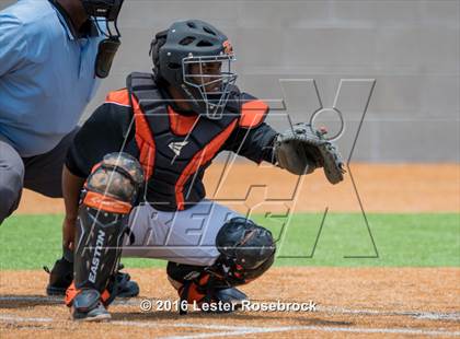 Thumbnail 3 in Center Point vs Refugio (UIL 2A Regional Quarterfinal) photogallery.