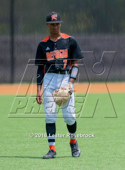 Thumbnail 1 in Center Point vs Refugio (UIL 2A Regional Quarterfinal) photogallery.