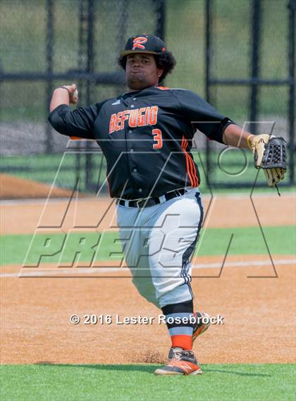 Thumbnail 2 in Center Point vs Refugio (UIL 2A Regional Quarterfinal) photogallery.