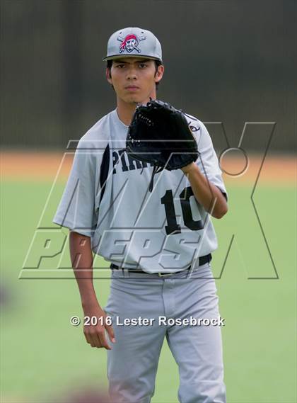 Thumbnail 3 in Center Point vs Refugio (UIL 2A Regional Quarterfinal) photogallery.