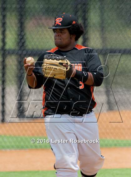 Thumbnail 2 in Center Point vs Refugio (UIL 2A Regional Quarterfinal) photogallery.