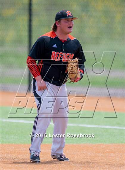 Thumbnail 2 in Center Point vs Refugio (UIL 2A Regional Quarterfinal) photogallery.