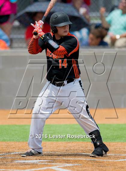 Thumbnail 3 in Center Point vs Refugio (UIL 2A Regional Quarterfinal) photogallery.