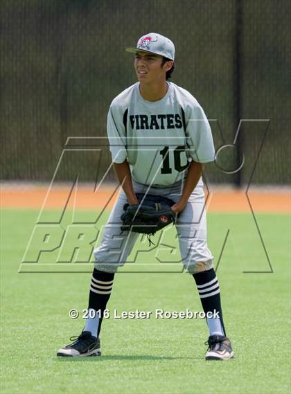 Thumbnail 3 in Center Point vs Refugio (UIL 2A Regional Quarterfinal) photogallery.