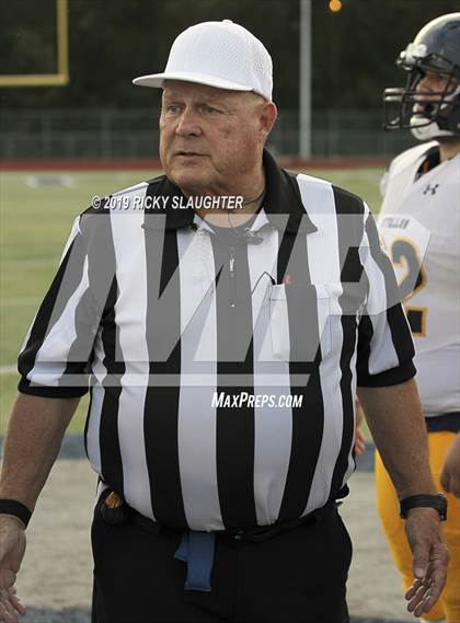 Thumbnail 3 in O'Fallon @ Howell Central photogallery.