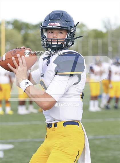 Thumbnail 2 in O'Fallon @ Howell Central photogallery.