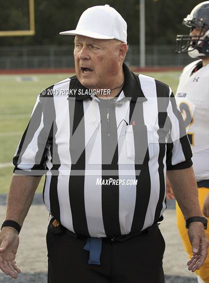 Thumbnail 2 in O'Fallon @ Howell Central photogallery.