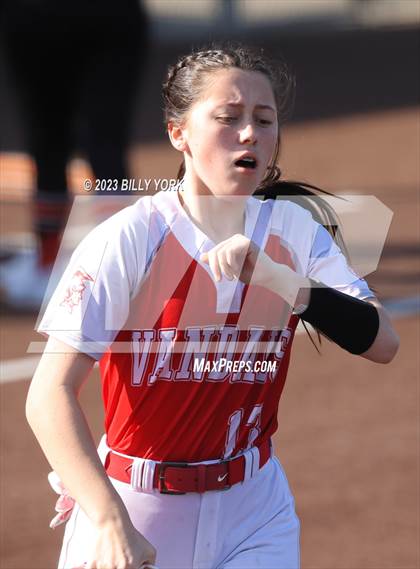 Thumbnail 1 in Grand Saline vs Van photogallery.