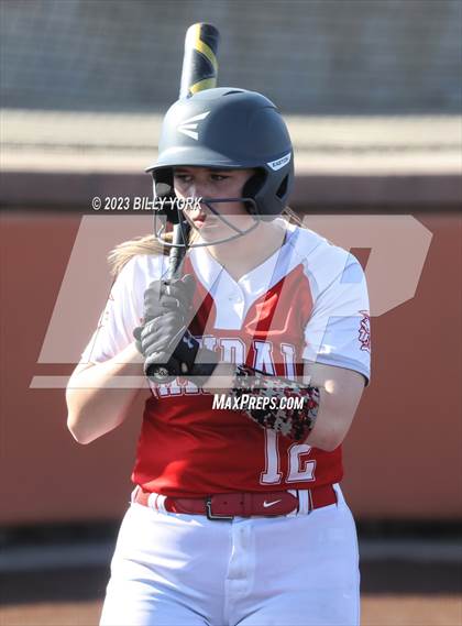 Thumbnail 2 in Grand Saline vs Van photogallery.