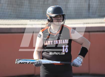Thumbnail 2 in Grand Saline vs Van photogallery.