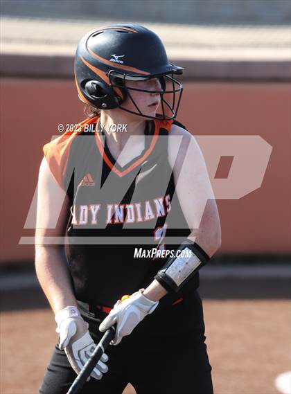 Thumbnail 2 in Grand Saline vs Van photogallery.