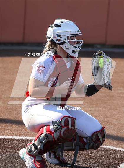 Thumbnail 2 in Grand Saline vs Van photogallery.