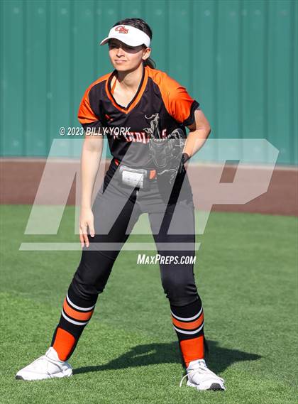 Thumbnail 3 in Grand Saline vs Van photogallery.