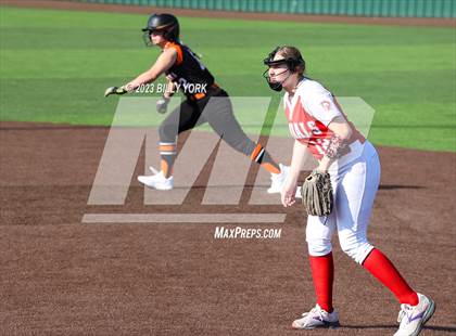 Thumbnail 1 in Grand Saline vs Van photogallery.