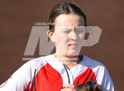 Thumbnail 2 in Grand Saline vs Van photogallery.