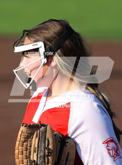 Thumbnail 1 in Grand Saline vs Van photogallery.