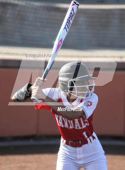 Thumbnail 1 in Grand Saline vs Van photogallery.