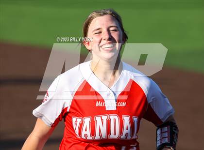 Thumbnail 1 in Grand Saline vs Van photogallery.