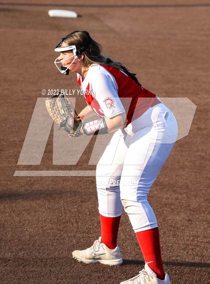 Thumbnail 2 in Grand Saline vs Van photogallery.