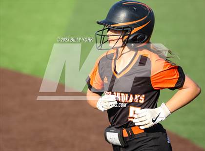 Thumbnail 2 in Grand Saline vs Van photogallery.