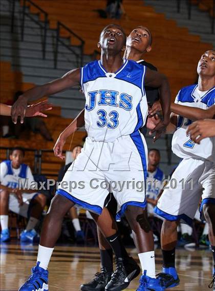 Thumbnail 1 in King-Drew Medical vs. Jordan (Lynwood Christmas Challenge) photogallery.