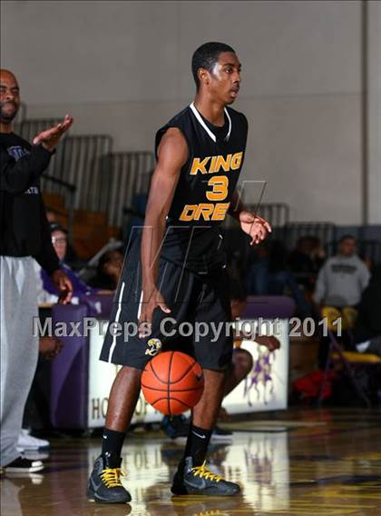 Thumbnail 2 in King-Drew Medical vs. Jordan (Lynwood Christmas Challenge) photogallery.