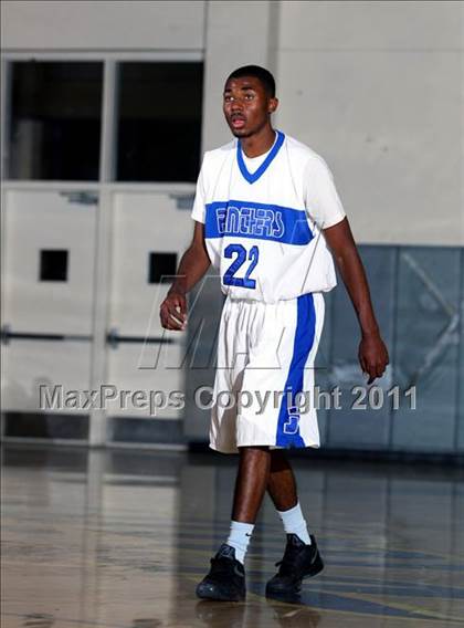 Thumbnail 3 in King-Drew Medical vs. Jordan (Lynwood Christmas Challenge) photogallery.