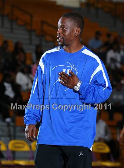 Thumbnail 3 in King-Drew Medical vs. Jordan (Lynwood Christmas Challenge) photogallery.