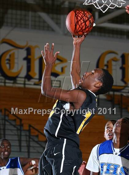 Thumbnail 2 in King-Drew Medical vs. Jordan (Lynwood Christmas Challenge) photogallery.