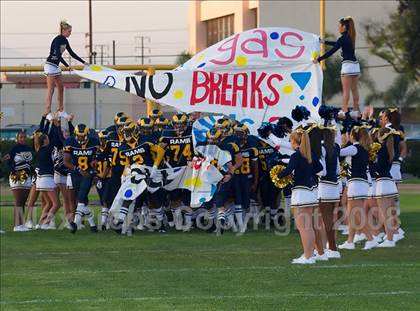 Thumbnail 2 in Gahr @ Millikan photogallery.
