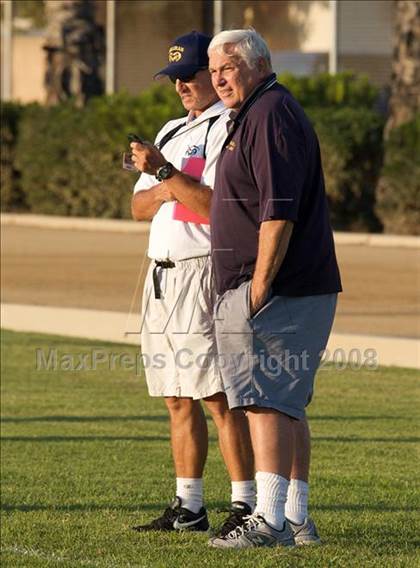 Thumbnail 3 in Gahr @ Millikan photogallery.