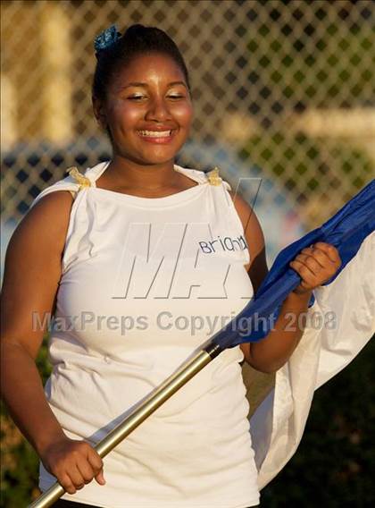 Thumbnail 1 in Gahr @ Millikan photogallery.