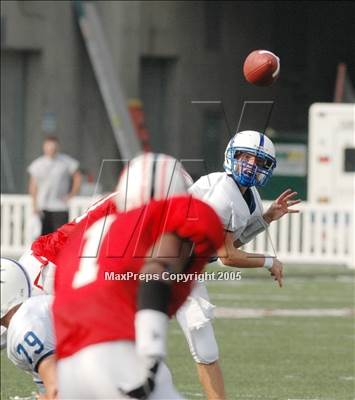 Thumbnail 3 in St. Xavier vs. Colerain photogallery.