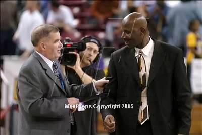 Thumbnail 1 in Sacramento vs St. Mary's (D3 Sec. Final)#1 photogallery.