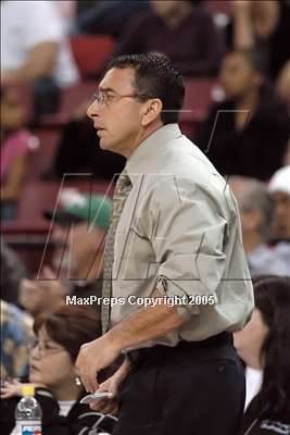 Thumbnail 2 in Sacramento vs St. Mary's (D3 Sec. Final)#1 photogallery.